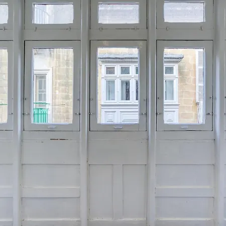 Sweet Apartment