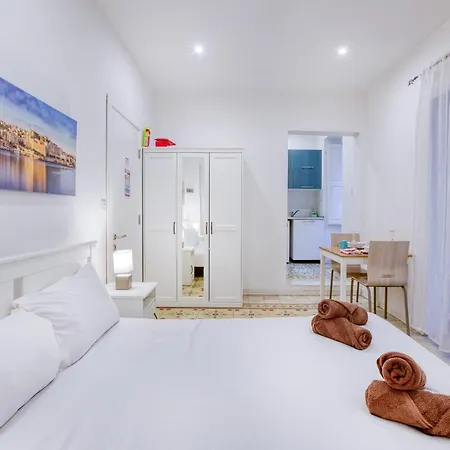 Sweet Apartment *