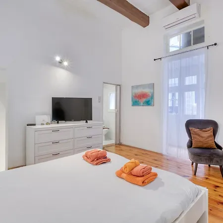 Sweet Apartment